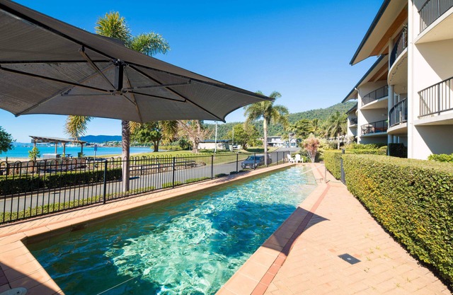 Whitsunday Beachfront Apartment on Coral Esplanade