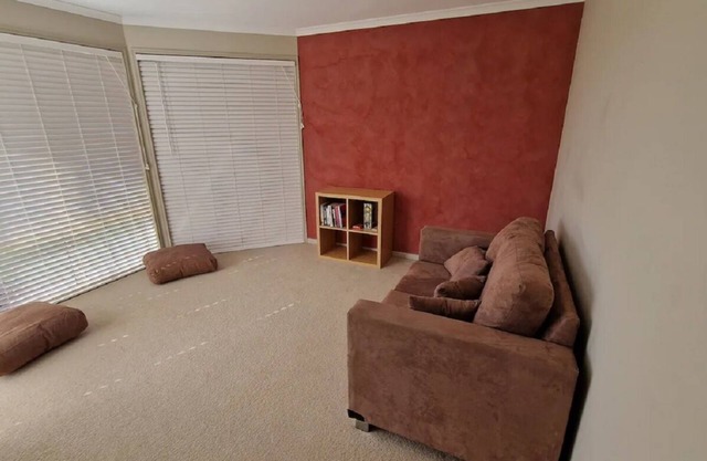 Whole 4 bedroom house with pool
