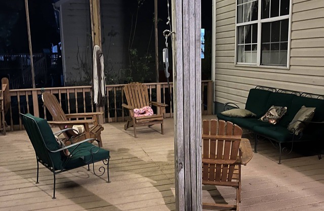 Whole House - billiard rm, Lg pool & deck- Pet friendly - 5 min from I-20 & I-26