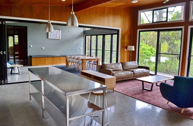 Wi-Fi* Linen Included* Open Plan Living* BBQ* Pet Friendly