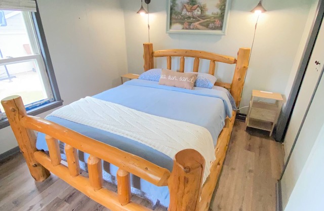 WI river, Kash Park Play & Stay, fully fenced Pet friendly