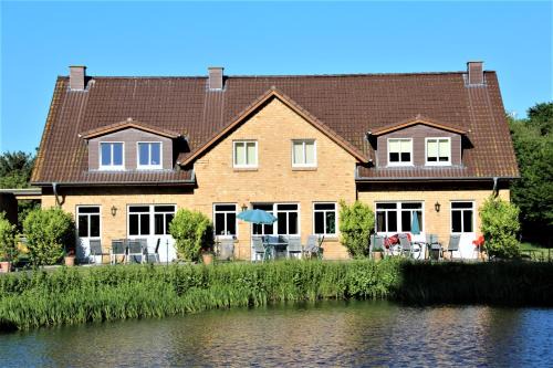 Wiesenhaus 2