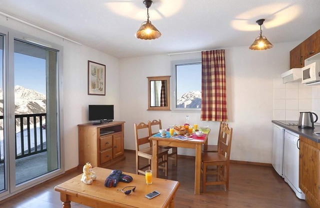 Wifi, 50m de los comercios, fitness, piscina, sauna, parking, local para esquís, 32m², Peyragudes