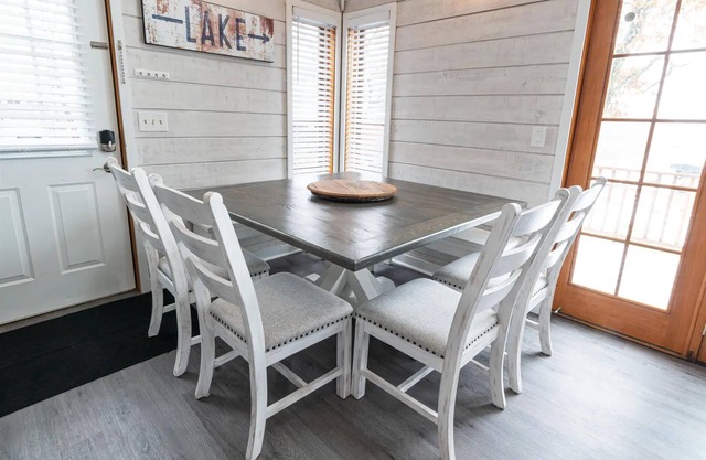Wiggle Weigel Lodges