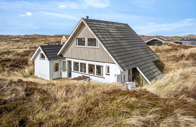 "Wighlek" - 800m from the sea by Interhome