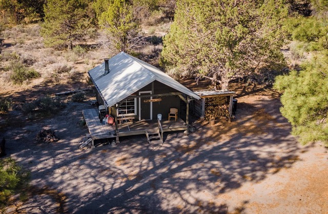 Wild Billy Lake Entire Property 2 cabins 1100 acre