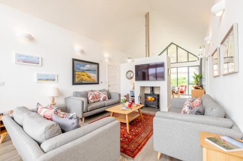 Wild Chive Lodge