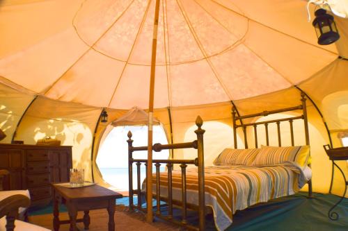 Wild Lotus Glamping - Mayreau, Tobago Cays