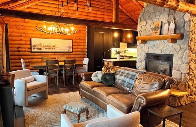 Wild Ridge Cabin on Lower Cullen Lake, Nisswa. An idyllic family retreat awaits!