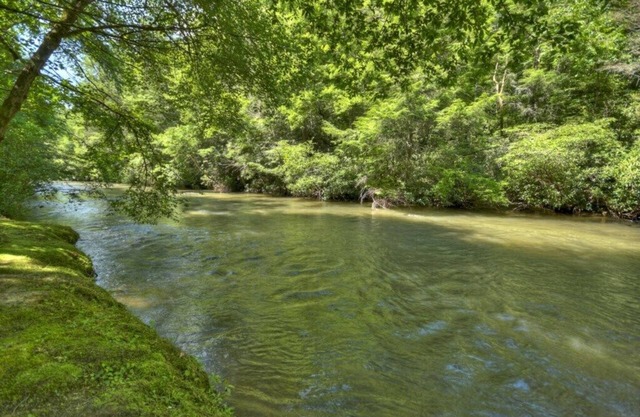 Wild Water Lodge | Hot Tub | Fish From Cabin | Pool Table