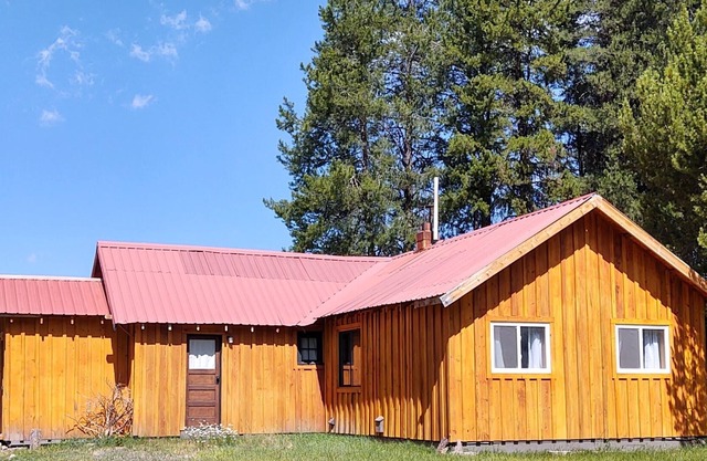 Wilderness Cabin - Your Recreation Destination!