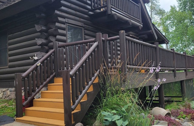 Wilderness Log Home on the River,Near Ely,Up North,Lakes,Fishing,Pet Friendly