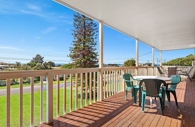 William's Wonder - Close to the Beach