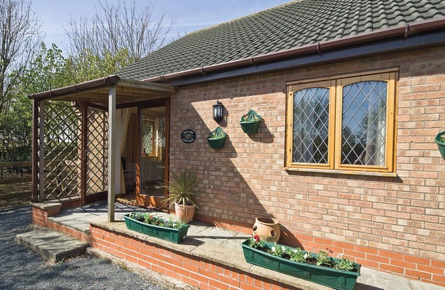 Willow Cottage - E4778