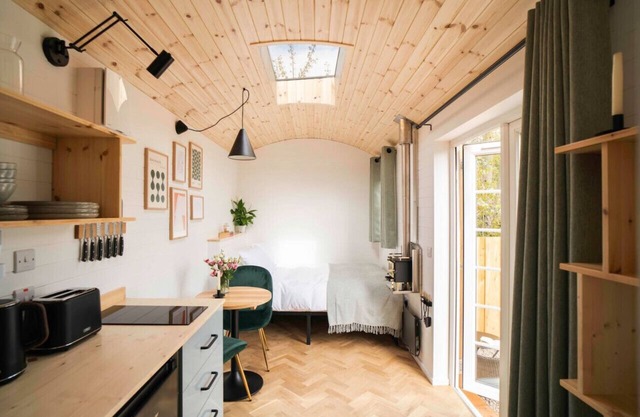 Willow's Nordic Shepherds Hut