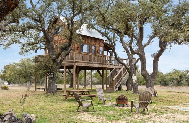 Willow Sky Ranch - Pool | Hot Tub | Fire Pit - Sleeps 18