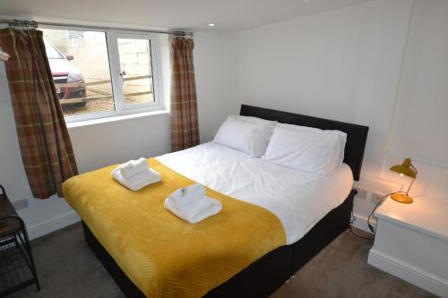 Willow Tree 1 bed Apartment - STAYSEEKERS