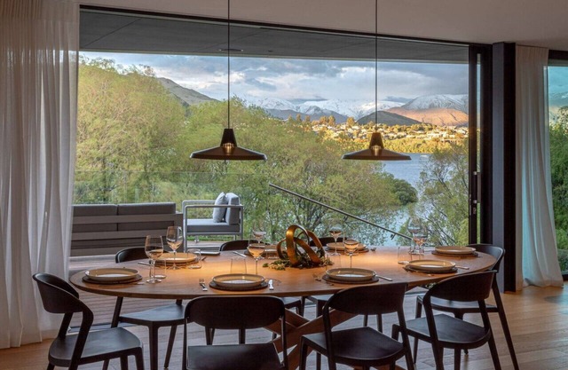 Willow Waters | Lakeside luxury with all day sunshine & fantastic outdoor living