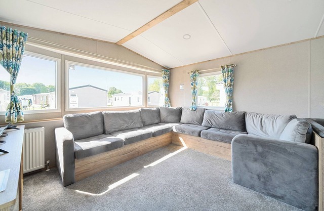 WILLOWBROOK HIDEAWAY - BILLING AQUADROME in Billing Aquadrome Holiday Park