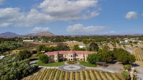 Wilson Creek Manor By AvantStay Sleeps 10 Amazing Estate w Pool Game Room