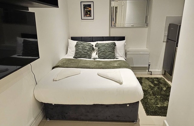 Wimbledon | Room | Ensuite