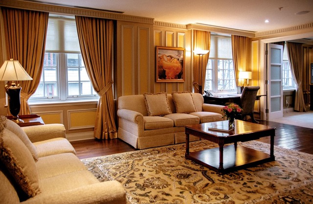 Windsor Arms Hotel