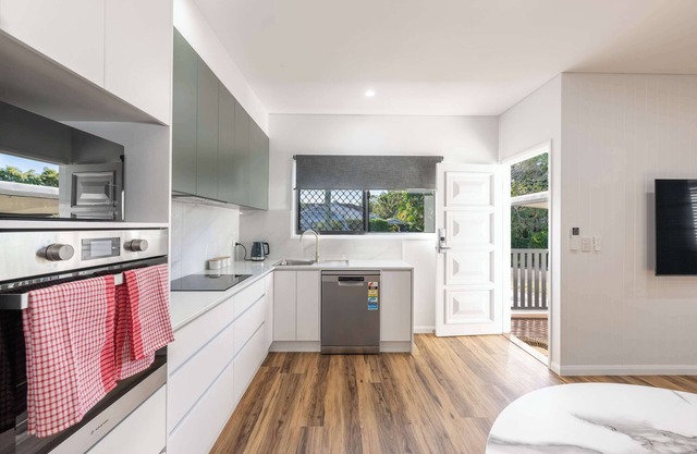 Windsor Charm - Unit One