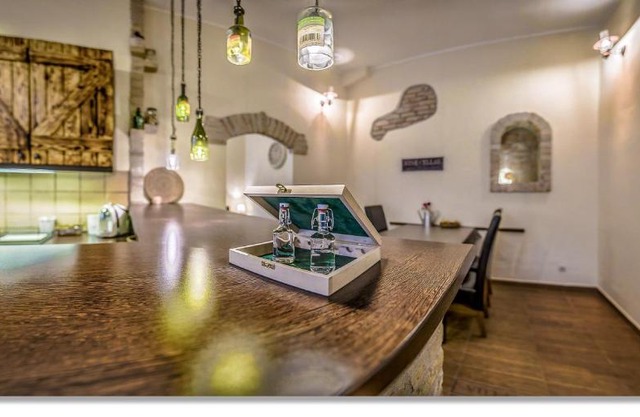 Wine Cellar Boutique Apartment