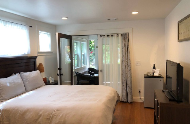 Wine Country Harvest Hideaway