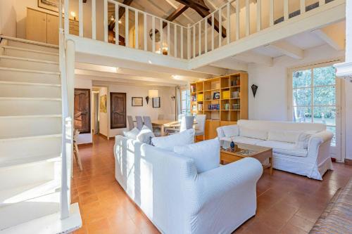 Winemakers Home By Pézenas Vineyards