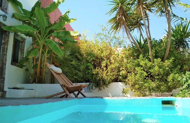 Bodega Casa donde viven los sueños ... Villa con piscina privada y jardín impresionante.