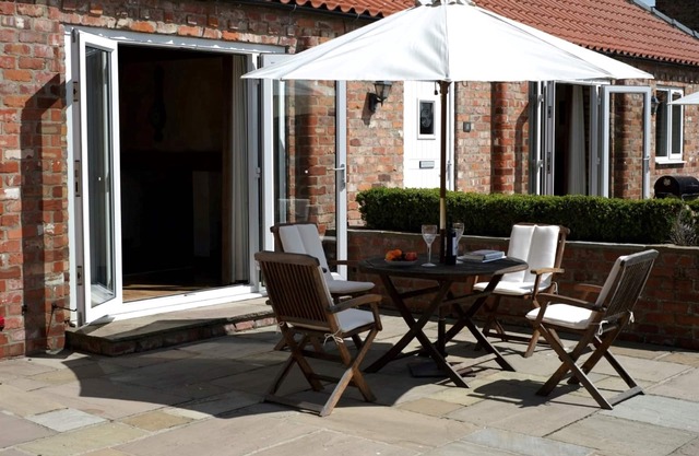 Winsall Court I ... Conversiones de graneros en el borde de los Yorkshire Wolds.