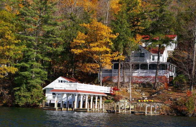 Winter Home on Lake George 4 bedrooms... 3 bathrooms. Screened porch