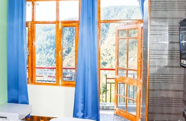 Winter Valley Chail Homestay