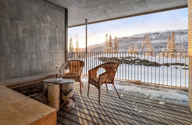 Winter Wonderland Ski-in/Ski-out Apartment Kvitfjell West! Family-Pet Friendly!