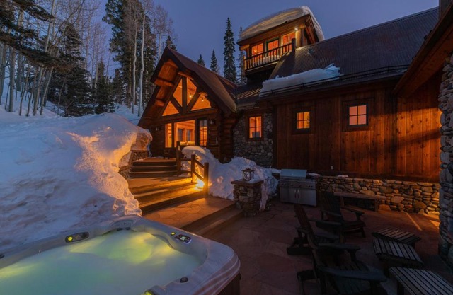 Winterfell telluride - Slopeside Ski In Ski Out Access - 5bd, 4.5ba, sleeps 13