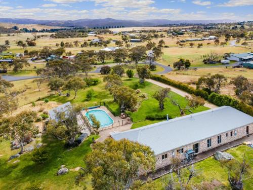 Winterwood Lodge - 6mins Jindabyne Pets Allow Floor Heating Farm Stay
