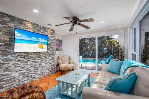Wish Upon A Starfish Pool Home