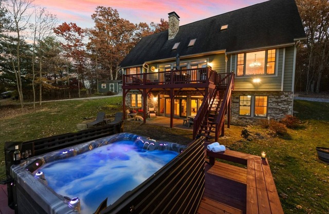 Wisp'd Away-Lakefront*DOCK*on 3+acres