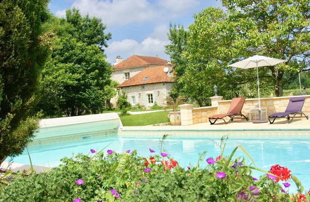 Wisteria Cottage en los terrenos del siglo XVI. Manor histórico, piscina climatizada 12mx6m
