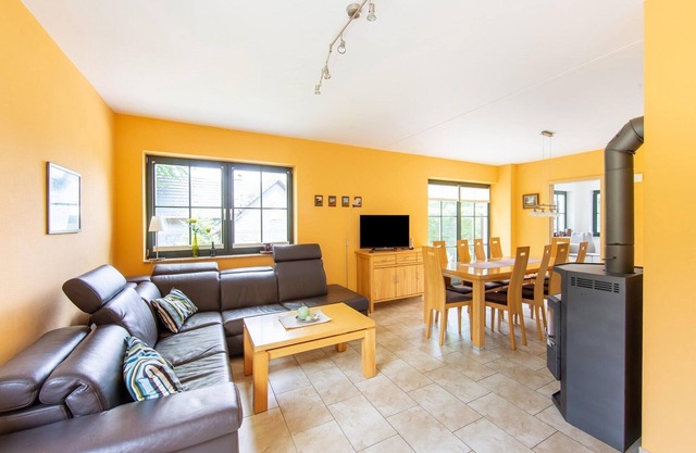 Wohnung mit Terrasse und Garten