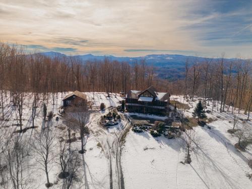 Wolf Ridge Lodge