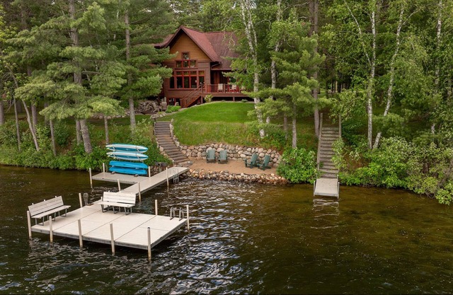 WOLFCROSS - Lakefront Retreat on Whitefish Chain - 5BR 4 Bath