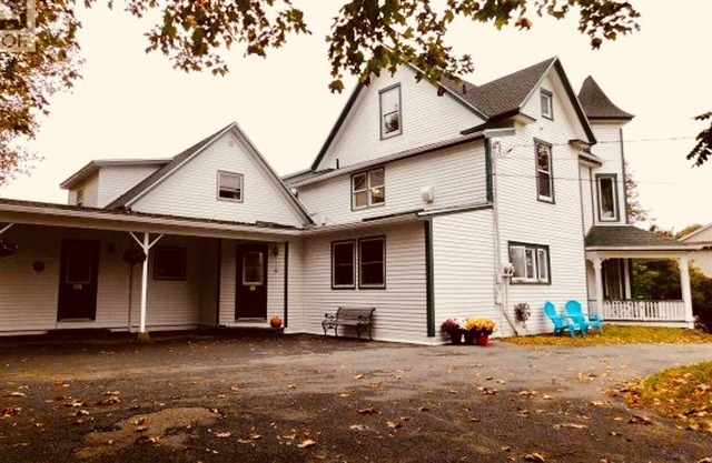 Wolfville Estate; 6 habitaciones