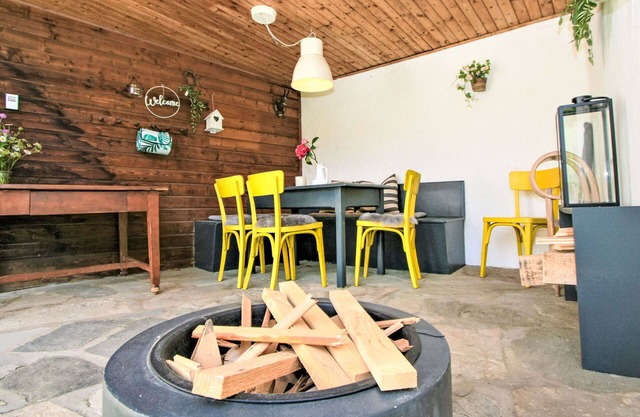 Casa de vacaciones privada con WIFI, TV, patio, mascotas permitida, vista panorámica, aparcamiento