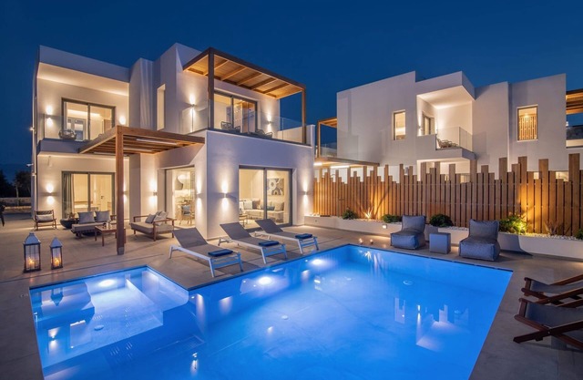 Wonderful Crete Villa | Villa Isla Azul | 4 Bedrooms | Private Heated Pool | Stunning Sea Views | Outdoor Dining & Lounge Area | Proximity to Ammoudara Beach | Agios Nikolaos