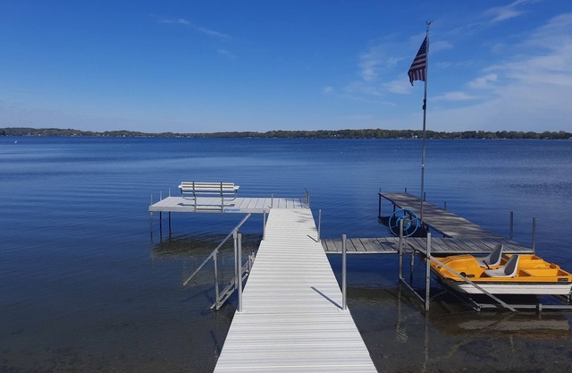 Rock Lake Home perfecto para sus vacaciones familiares! ¡Capacidad para 8 adultos y 8 niños!