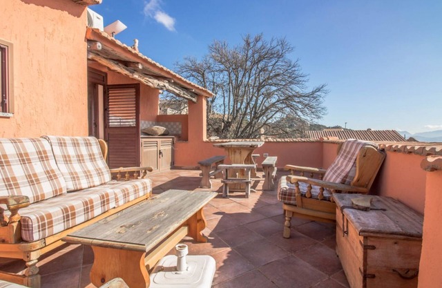 Wonderful independent apartment of 120 sqm on two levels (internal stairs), perfect for 4 people.The accommodation boasts a large terrace with views of the mountains and surrounding area.The apartment consists of two bedrooms, a living room with a kitche