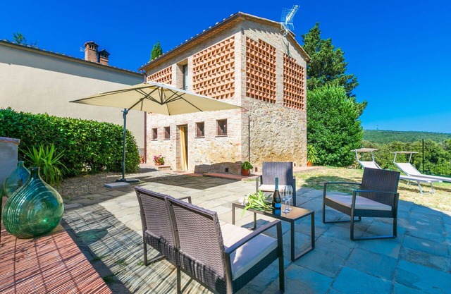 Preciosa casa de vacaciones privada con A/C, WIFI, TV, patio, vista panorámica, aparcamiento