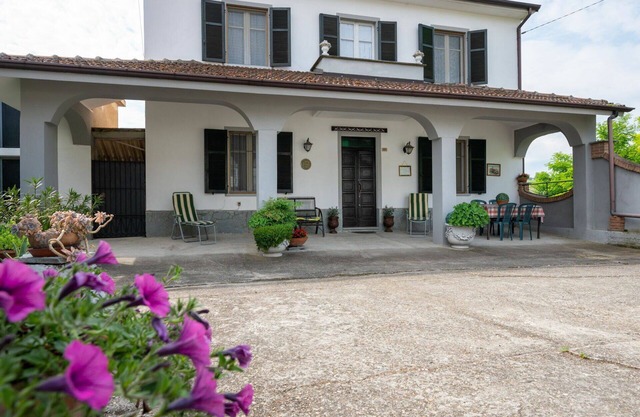 Estupenda casa de vacaciones privada con terraza, mascotas permitida y aparcamiento